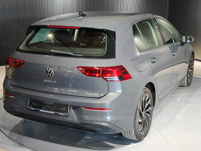 Volkswagen Golf 1.5 TSI DSG CARPLAY GPS LED APS AV/ARR