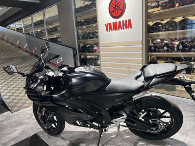 Yamaha YZF-R125 