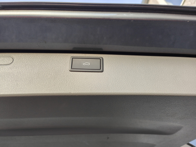 Volkswagen T6.1 Caravelle 2.0 TDI DSG 9 PLACES CARPLAY CAMERA GPS