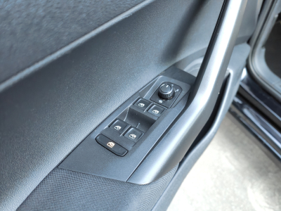 Volkswagen Polo 1.0i CARPLAY BLUETOOTH RADIO