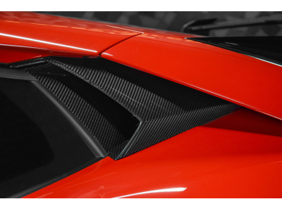 Lamborghini Aventador SVJ Coupé / 1 OF 900 / ROSSO MARS