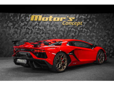 Lamborghini Aventador SVJ Coupé / 1 OF 900 / ROSSO MARS