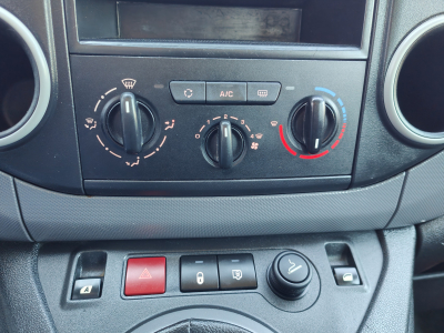 Peugeot Partner 1.6 HDI 3 PLACES GALERIE DE TOIT CLIMATISATION  RADIO