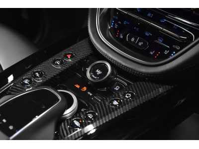 Aston Martin DBX 707 - ULTRAMARINE BLACK