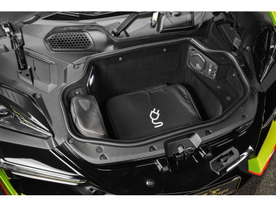 Lamborghini Revuelto AD PERSONAM - VERDE CITREA / ROSSO MARS