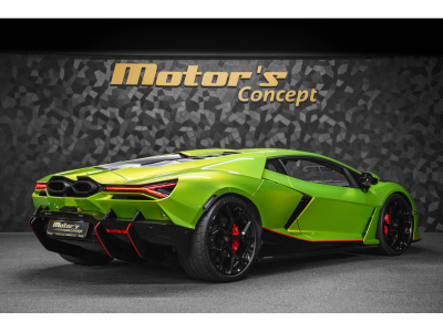 Lamborghini Revuelto AD PERSONAM - VERDE CITREA / ROSSO MARS