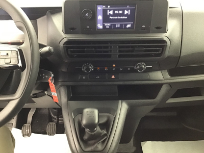 Opel Vivaro L2H1 145 3 Sitzer/Holzkomplett