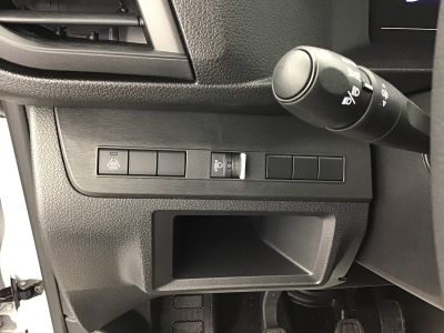 Opel Vivaro L2H1 145 3 Sitzer/Holzkomplett