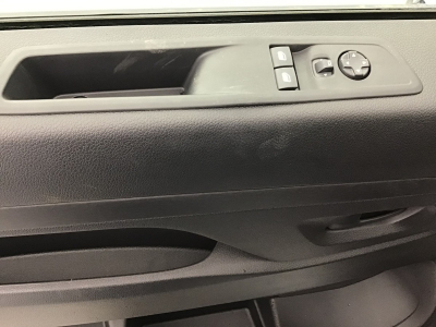 Opel Vivaro L2H1 145 3 Sitzer/Holzkomplett