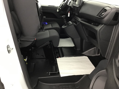 Opel Vivaro L2H1 145 3 Sitzer/Holzkomplett