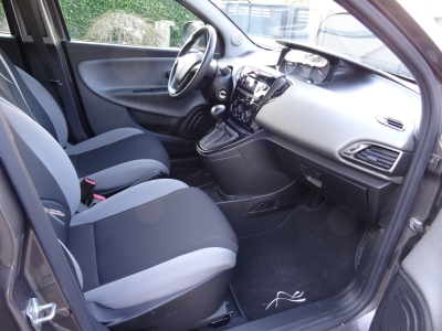 Lancia Ypsilon 0.9 Automatique