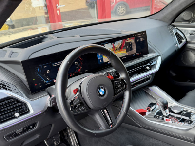BMW XM 4.4i XDRIVE Plug In SOFTCLOSE HEAD UP HARMAN KARDON CUIR NAVI 1 HAND