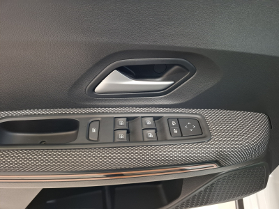 Dacia Sandero 1.0 TCe 90 Stepway, B.Auto., 1 HAND, CAMERA, NAVI, PDC, REGULATEUR / LIMITEUR, ANGLE MORT,