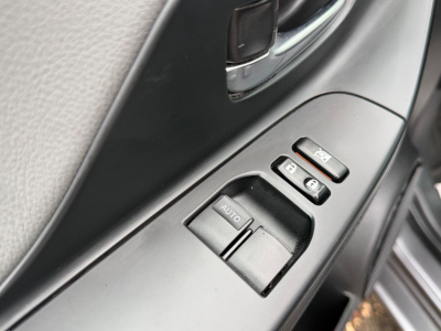 Toyota Yaris GR Yaris Hybrid / Automatik / Navi /