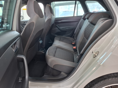 Skoda Fabia 1.0 TSI  MONTE CARLO, LED, CAMERA, PANORAMIQUE, ALU 17'',NAVI, 1HAND