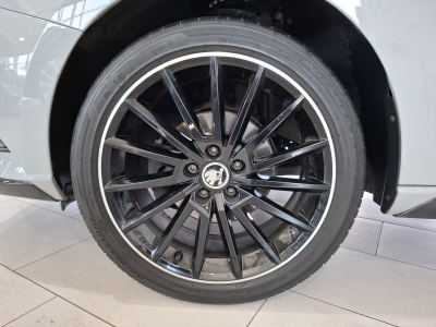 Skoda Fabia 1.0 TSI  MONTE CARLO, LED, CAMERA, PANORAMIQUE, ALU 17'',NAVI, 1HAND