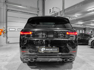 Land-Rover Range Rover Sport P530 V8 FIRST EDITION BLACK PACK