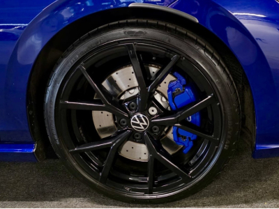 Volkswagen Golf R 8 2.0 TSI 320 4MOTION IQ LIGHT PANO CUIR NAVI