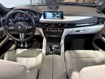 BMW X6 M /Pano/HUD/SoftClose/Keles/360° ACC/ /21/B&O