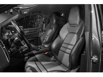 Porsche Cayenne E-HYBRID COUPÉ PACK SPORT ALLÉGÉ