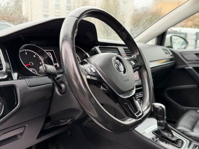 Volkswagen Golf VII Lim. Highline BMT 150PS/DSG/Pano/Leder/