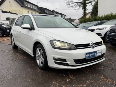 Volkswagen Golf VII Lim. Highline BMT 150PS/DSG/Pano/Leder/