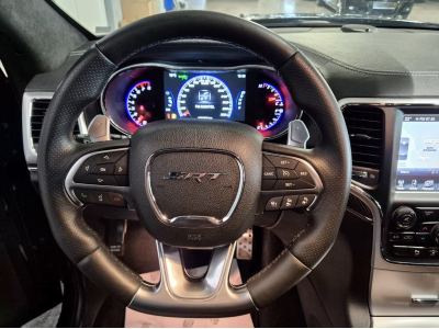 Jeep Grand Cherokee 6.4l V8 HEMI SRT NAVI CUIR PANO 1 HAND