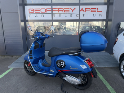 Vespa GTS 300 