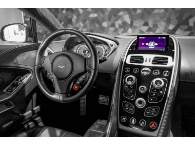 Aston Martin Vanquish 6.0 V12