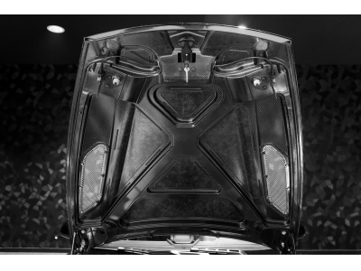 Aston Martin Vanquish 6.0 V12