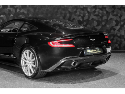 Aston Martin Vanquish 6.0 V12