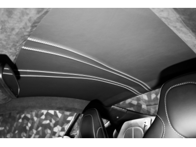 Aston Martin Vanquish 6.0 V12