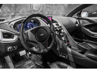 Aston Martin Vanquish 6.0 V12
