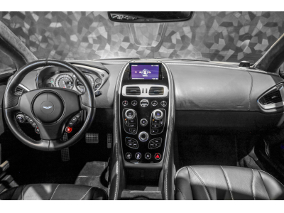 Aston Martin Vanquish 6.0 V12