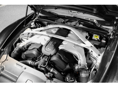 Aston Martin Vanquish 6.0 V12