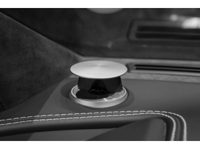 Aston Martin Vanquish 6.0 V12