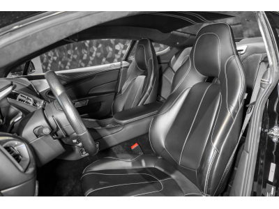 Aston Martin Vanquish 6.0 V12