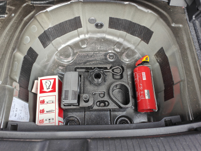 Volkswagen Polo 1.0 TSI UNITED CARPLAY CLIM RADAR AV/ARR