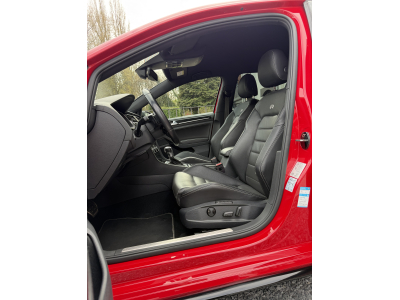 Volkswagen Golf R R 300 DSG 4Motion