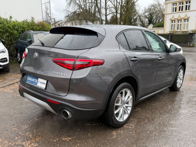 Alfa Romeo Stelvio Super Q4 206 KW/LEDER/