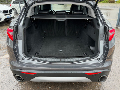 Alfa Romeo Stelvio Super Q4 206 KW/LEDER/