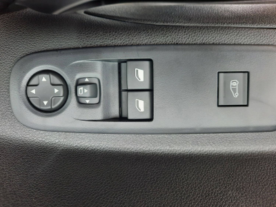 Peugeot Partner L1H1 AT 130 3 Sitzer/Klimaauto/Kamera