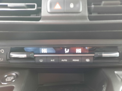 Peugeot Partner L1H1 AT 130 3 Sitzer/Klimaauto/Kamera