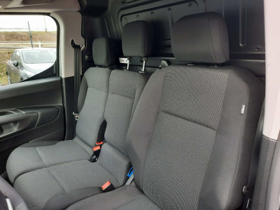 Peugeot Partner L1H1 AT 130 3 Sitzer/Klimaauto/Kamera