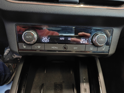 Skoda Kamiq 1.0 TSI DSG CARPLAY TOIT OUV PANO CAMERA GPS LED