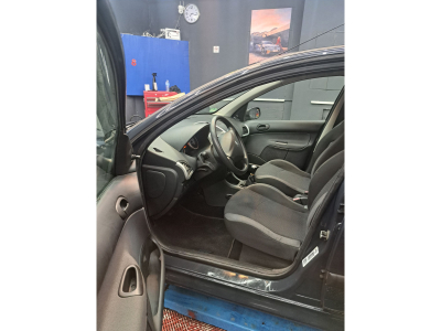 Peugeot 206+ 2mket