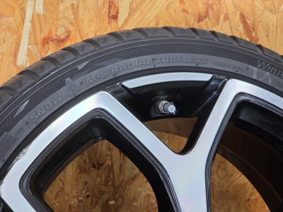 Jantes alu + Pneus hiver 18