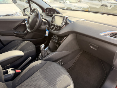 Peugeot 208 1.2 ALLURE 110 S&S