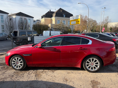 Jaguar XE 20d 180PS Prestige Automatik