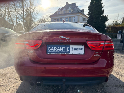 Jaguar XE 20d 180PS Prestige Automatik